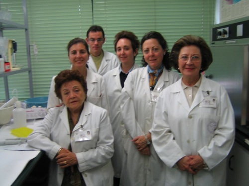 equipo de científicos españoles investigadores leche de cabra