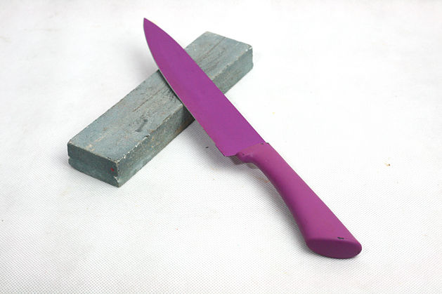 cuchillo y piedra de afilar