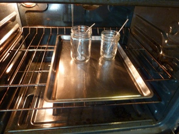 frascos de vidrio en horno